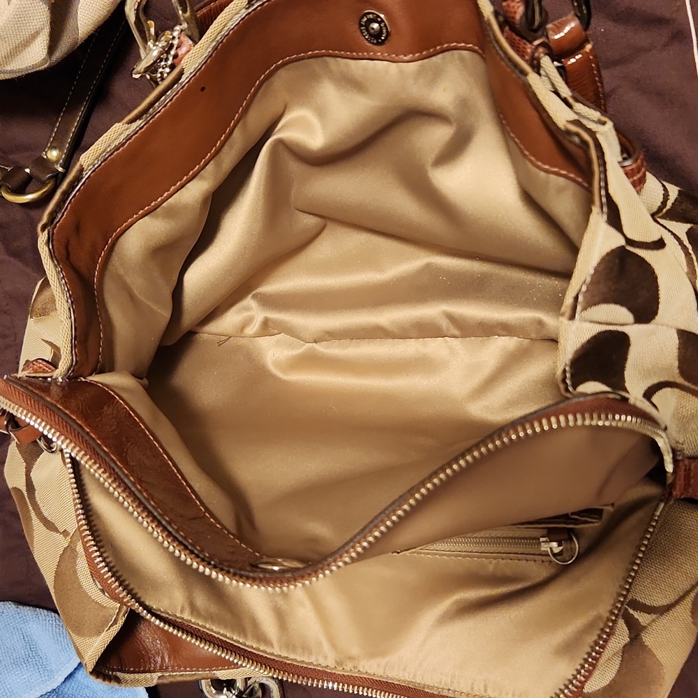 Coach Signature Tote with brown leather and silver chain links. - Picture 4 of 9